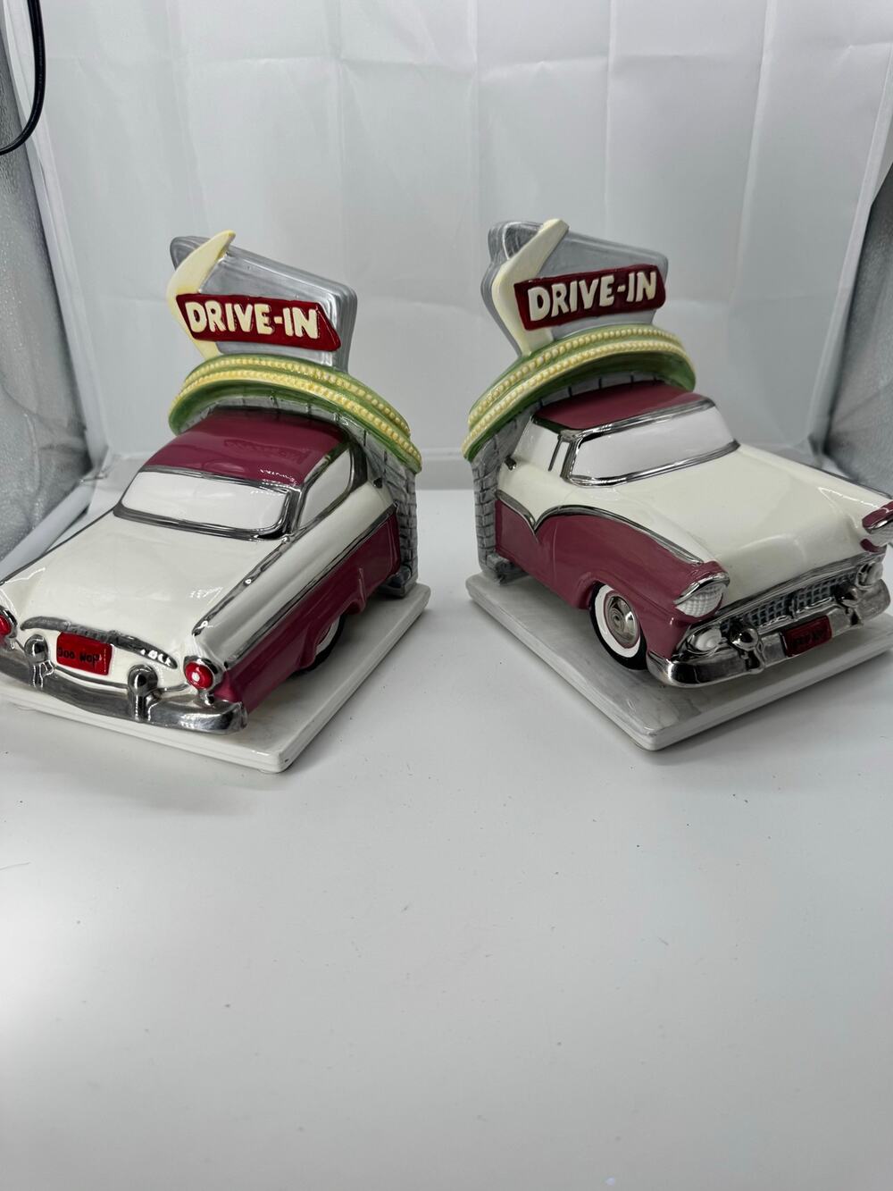 Vintage Russ Berrie and Company Classic Car Drive-In ceramic bookends - READ